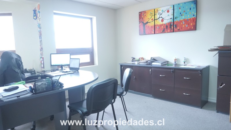 Antonio Varas N° 216, Of. 501, Ed. Torres del Puerto - Luz Propiedades