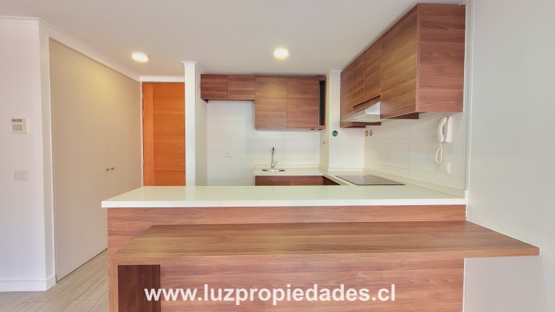 Augusta Schwerter N°2161, Depto. 305-B, Cond. Plaza Schwerter - Luz Propiedades