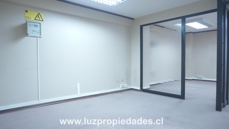 Benavente N&ordm;840, Ed. Baquedano, Of. 208 - Luz Propiedades