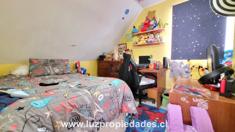 Los Pimientos N°4768, Santuario de la Laguna, Valle Volcanes - Luz Propiedades