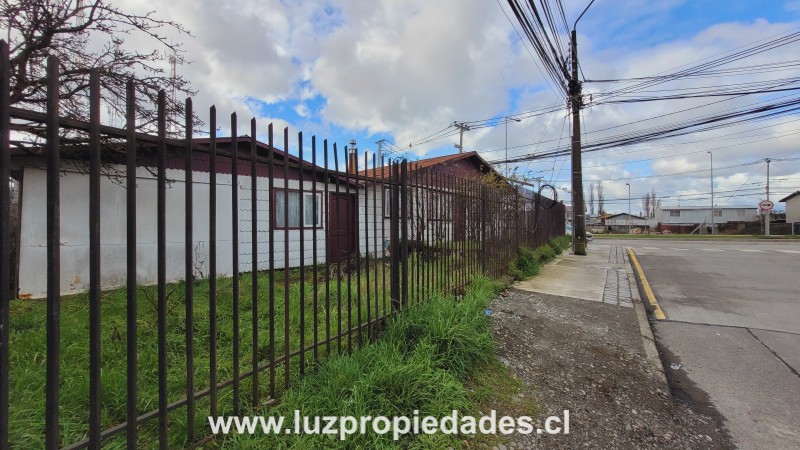 Av. Presidente Ibáñez N°1424 - Luz Propiedades