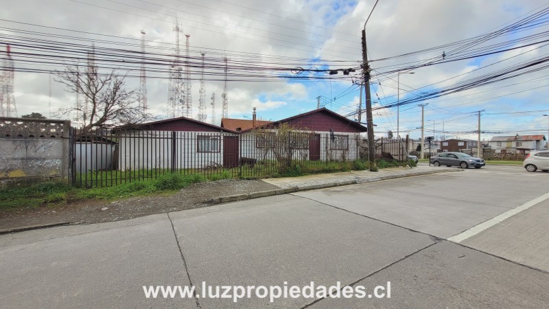 Av. Presidente Ibáñez N°1424 - Luz Propiedades