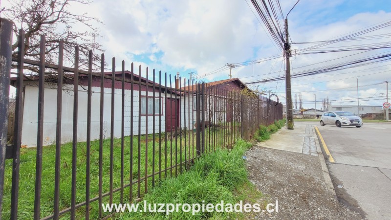 Av. Presidente Ibáñez N°1424 - Luz Propiedades