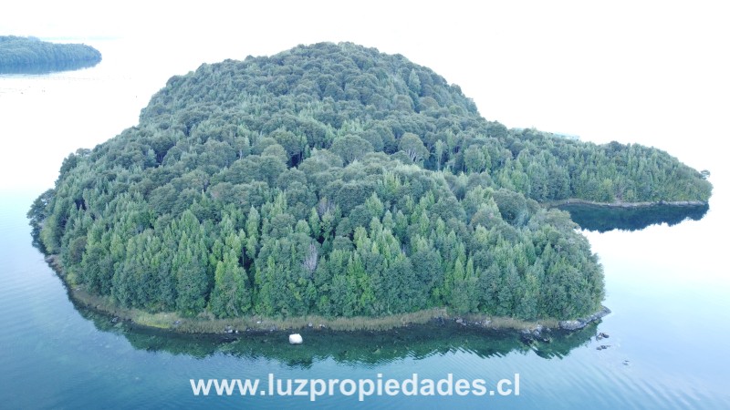  Campo Canal de Puyuhuapi - Luz Propiedades