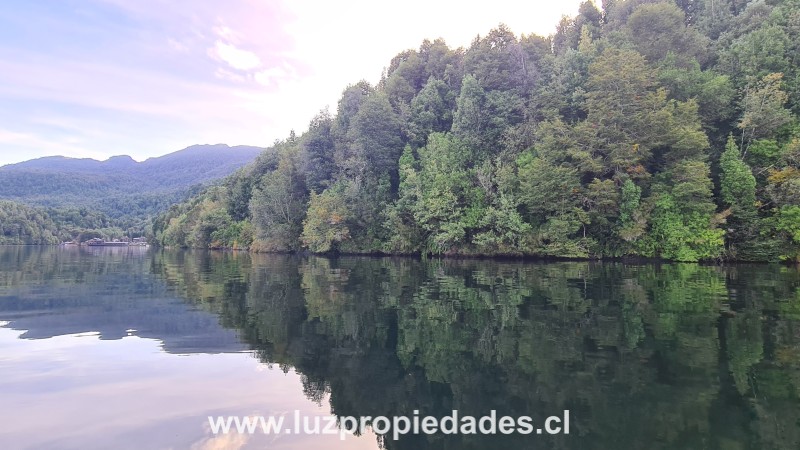  Campo Canal de Puyuhuapi - Luz Propiedades