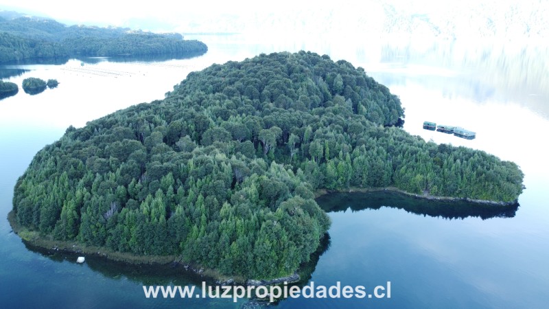  Campo Canal de Puyuhuapi - Luz Propiedades