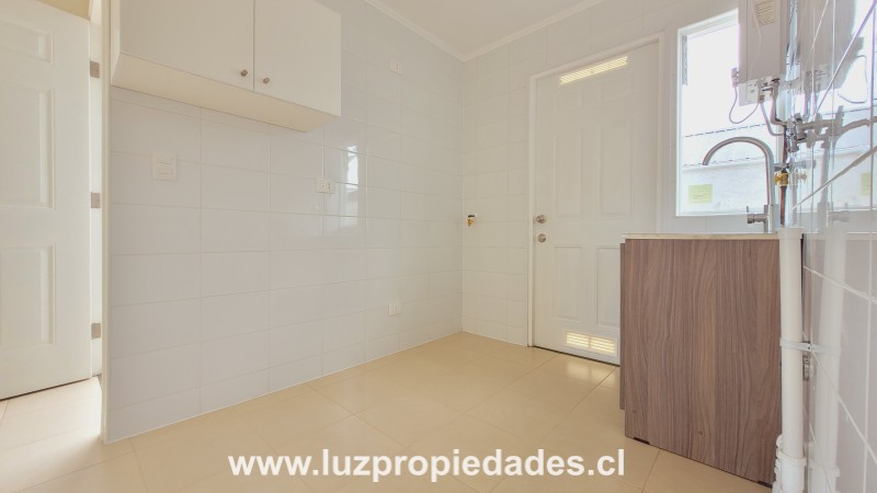 Psj. Teresa Burga N&deg;3052, Lote 10, Mzn A, Costa Chinqu&iacute;o - Luz Propiedades