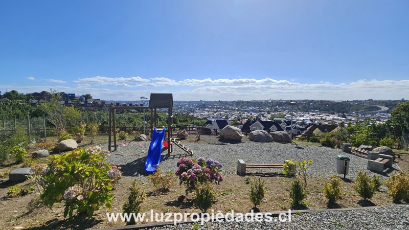 Vía Azul N°950, casa 20-B, Lomas del Reloncaví - Luz Propiedades