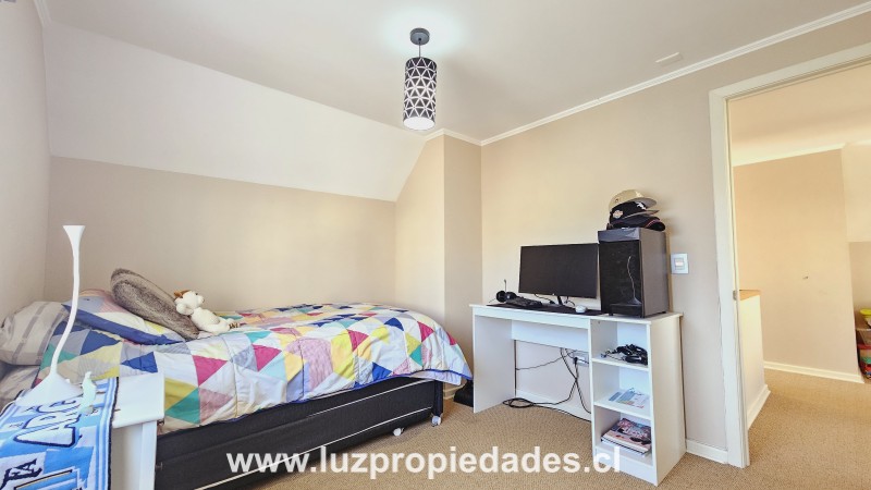 Vía Azul N°950, casa 20-B, Lomas del Reloncaví - Luz Propiedades